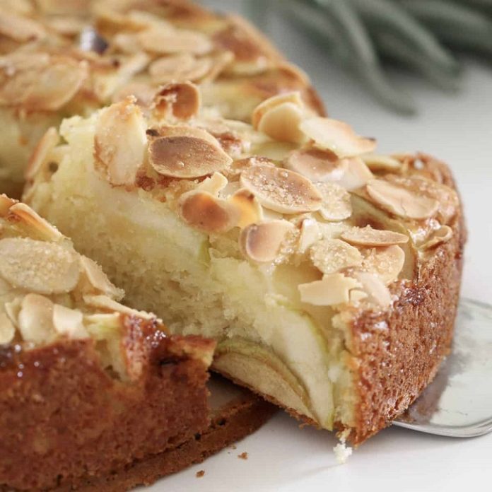 Deliciously Moist Apple Cake