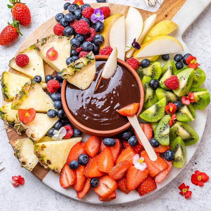 Chocolate and Fruit Fondue