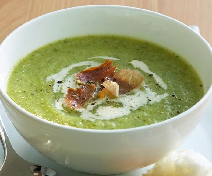 Creamy Cauliflower and Courgette Soup