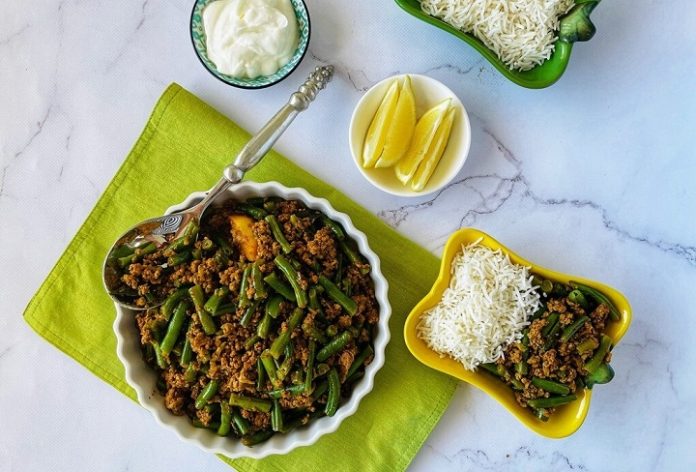 Curry Ground Beef and Spicy Green Beans