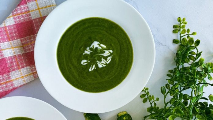 Delicious Courgette and Spinach Soup